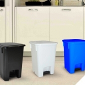 LIXEIRA 15 LITROS COM PEDAL BRANCA